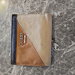 🤑SOLD...! Unique GUESS Brown And Tan Wallet